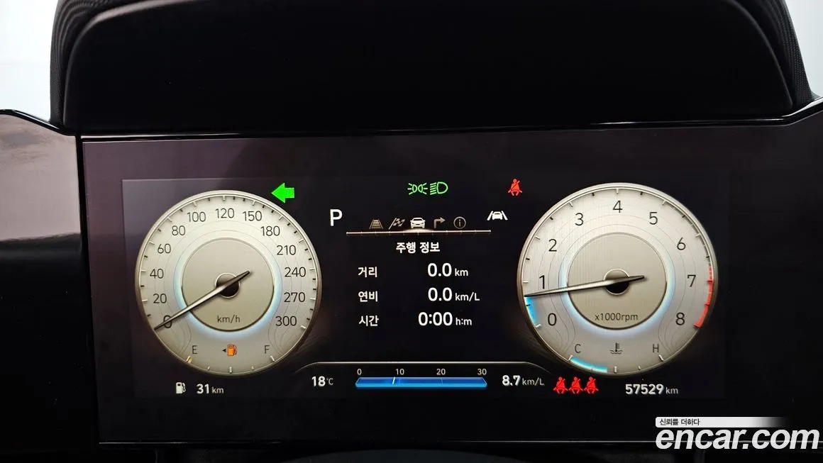 Hyundai AVANTE 2023 из KR, фото 3