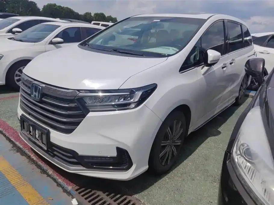 Honda Odyssey — фото 1