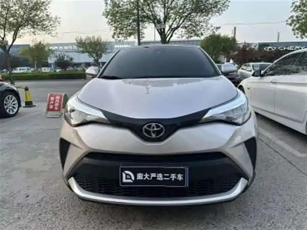 Toyota C-HR — фото 6