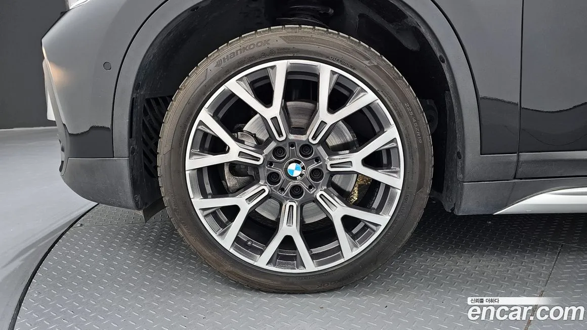 BMW X1 — фото 2