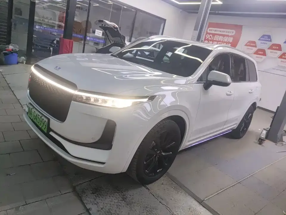 Li Auto ONE