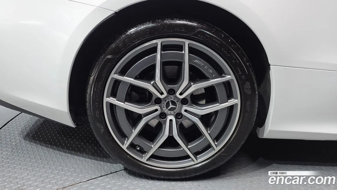 Mercedes-Benz E-Class 2023 из KR, фото 8