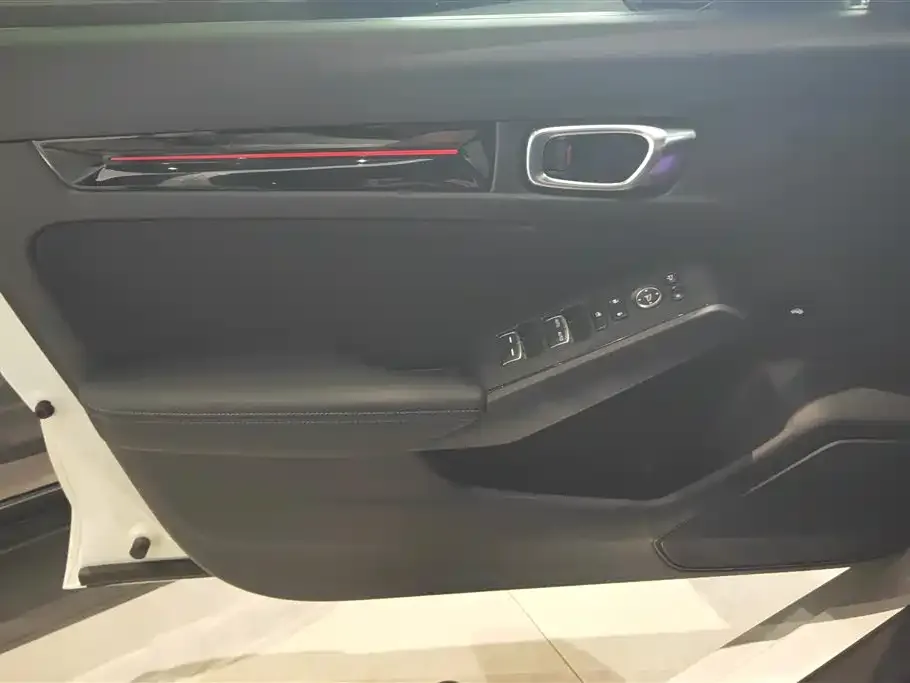Honda Civic — фото 7