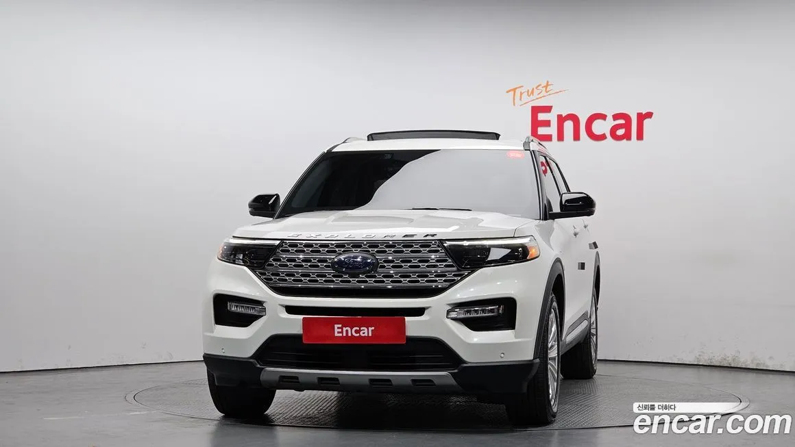 Ford Explorer — фото 10