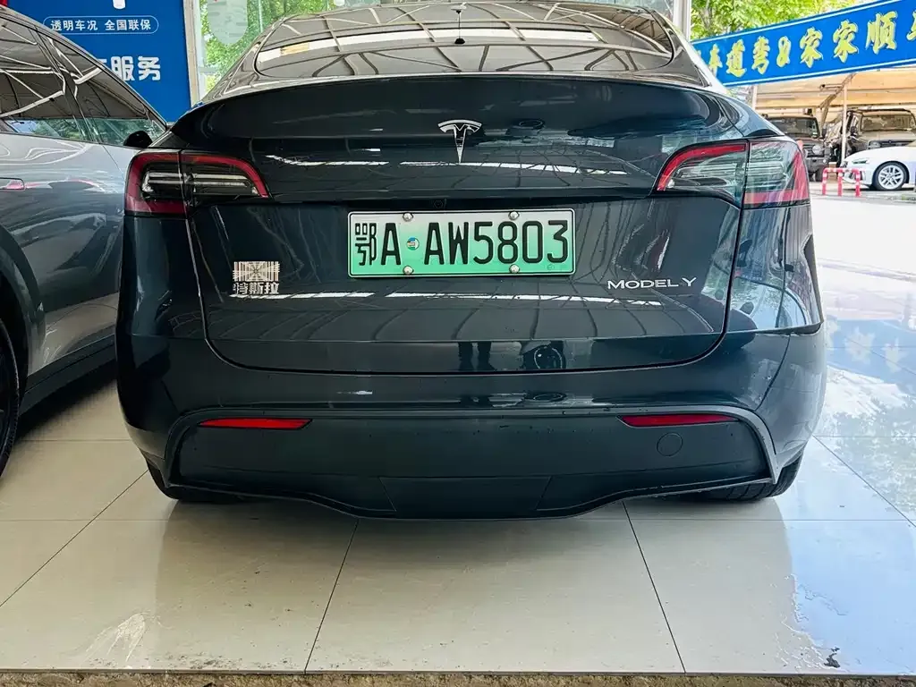 Tesla Model Y — фото 4