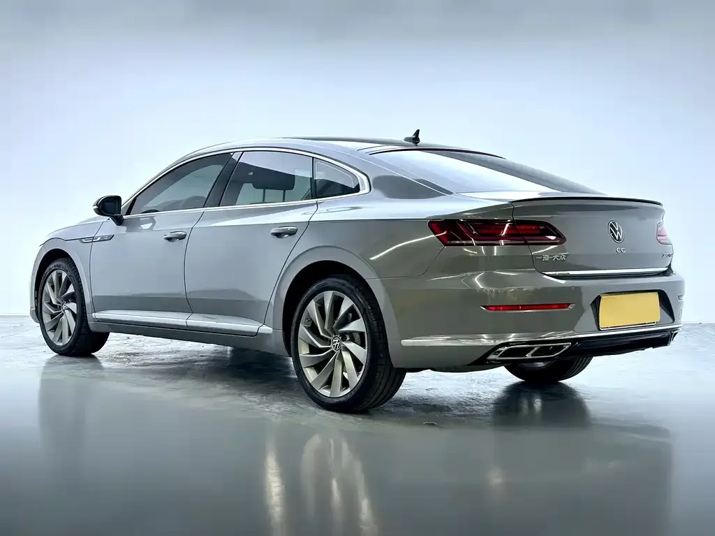 Volkswagen CC — фото 10