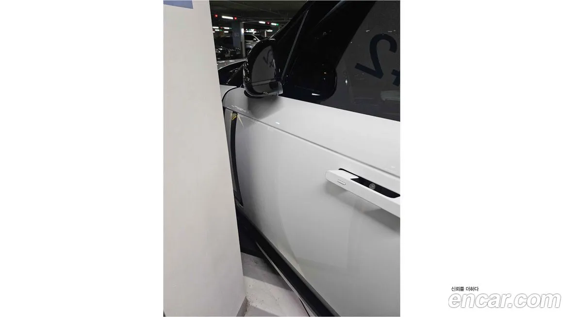 Land Rover Range Rover 2023 из KR, фото 3