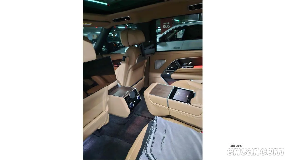 Land Rover Range Rover 2023 из KR, фото 10