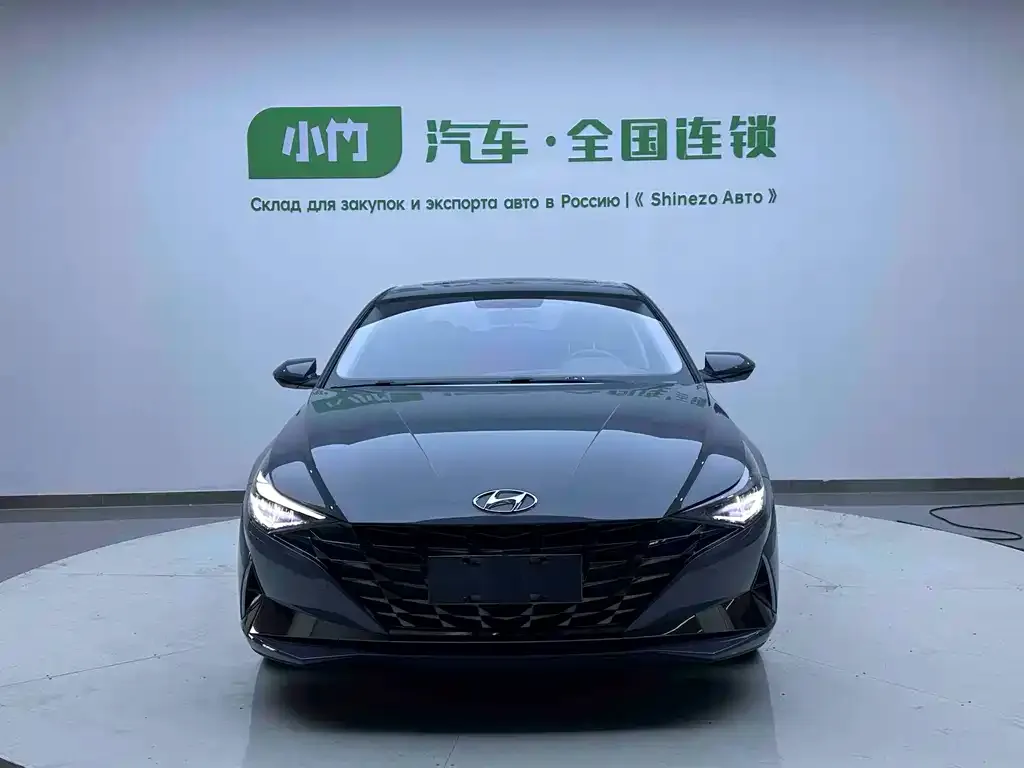 Hyundai Elantra — фото 3