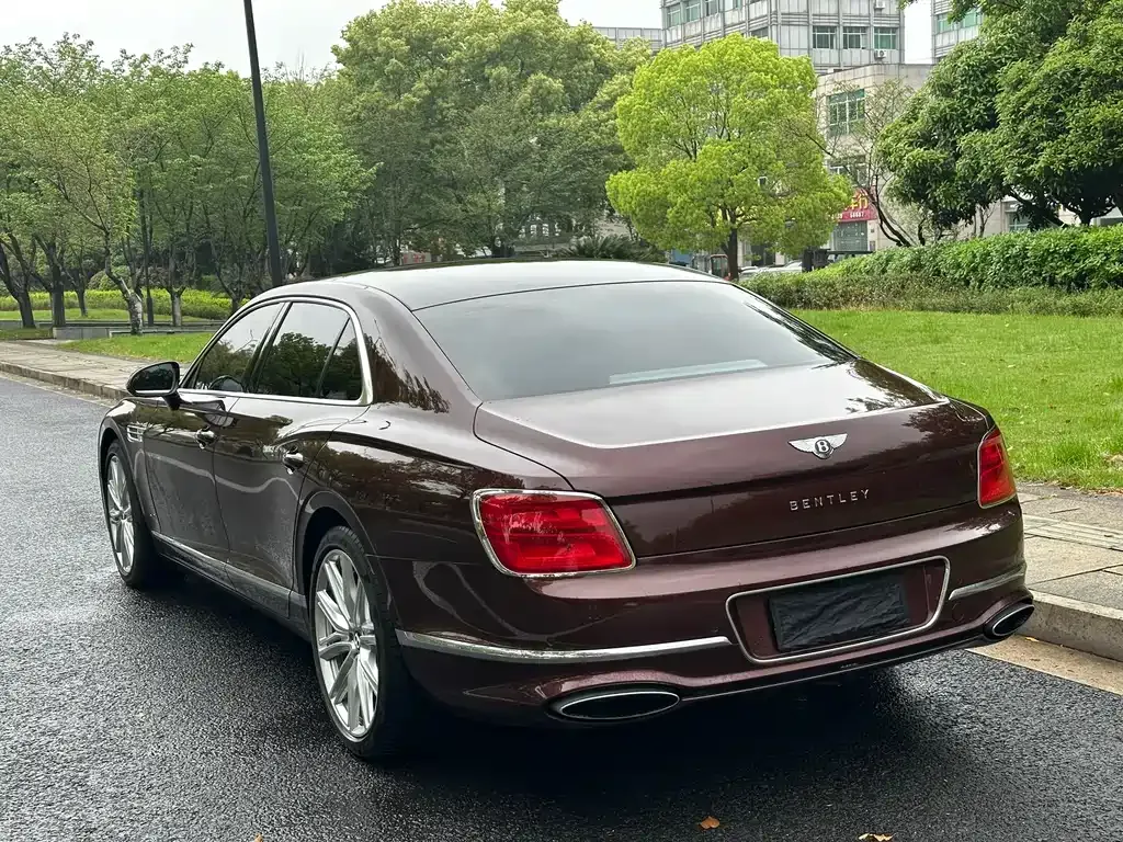 Bentley Flying Spur 2021 из CN, фото 6