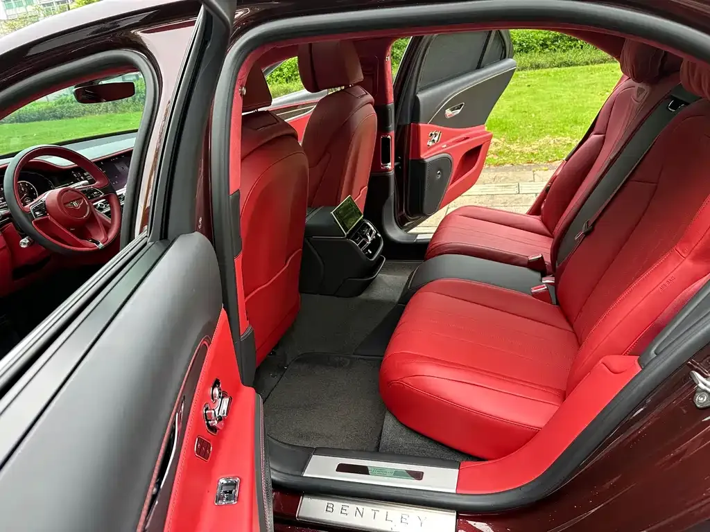 Bentley Flying Spur 2021 из CN, фото 7