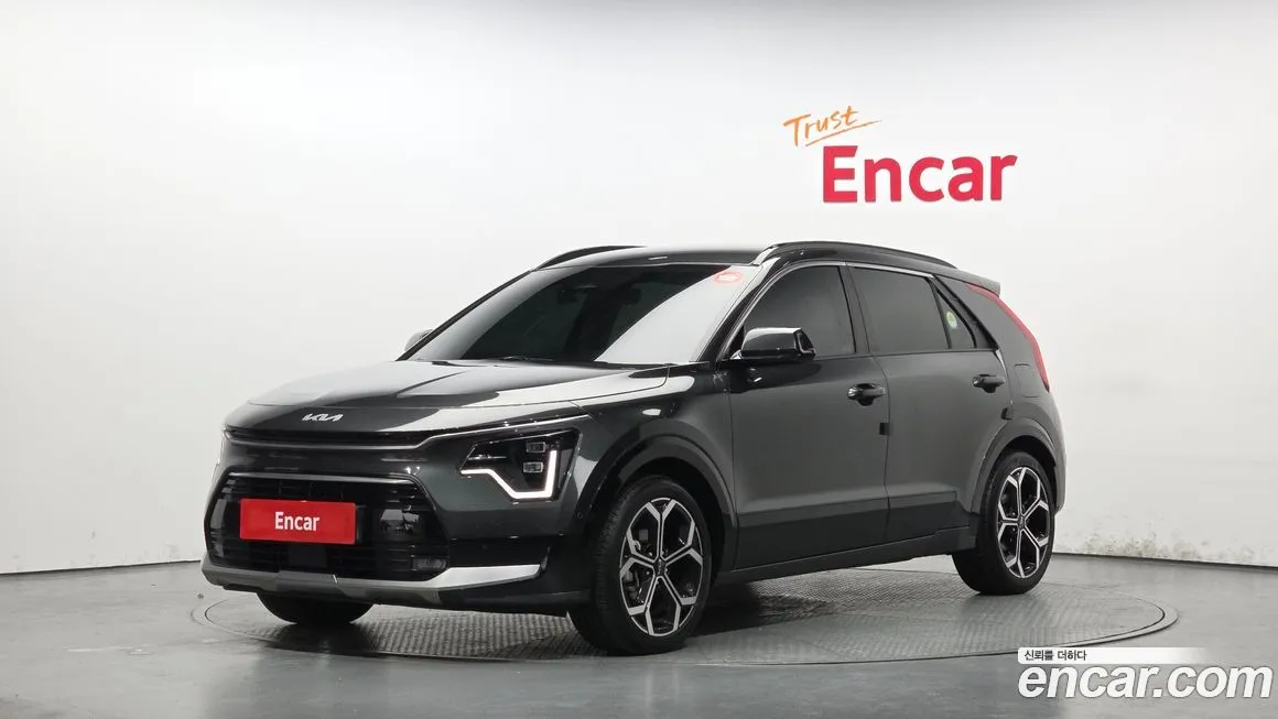Kia Niro — фото 1