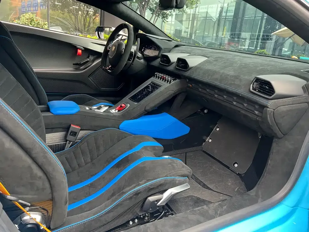 Lamborghini Huracan 2022 из CN, фото 10