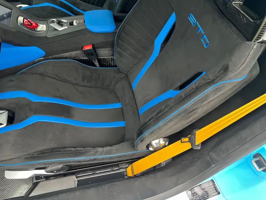Lamborghini Huracan 2022 из CN, фото 8