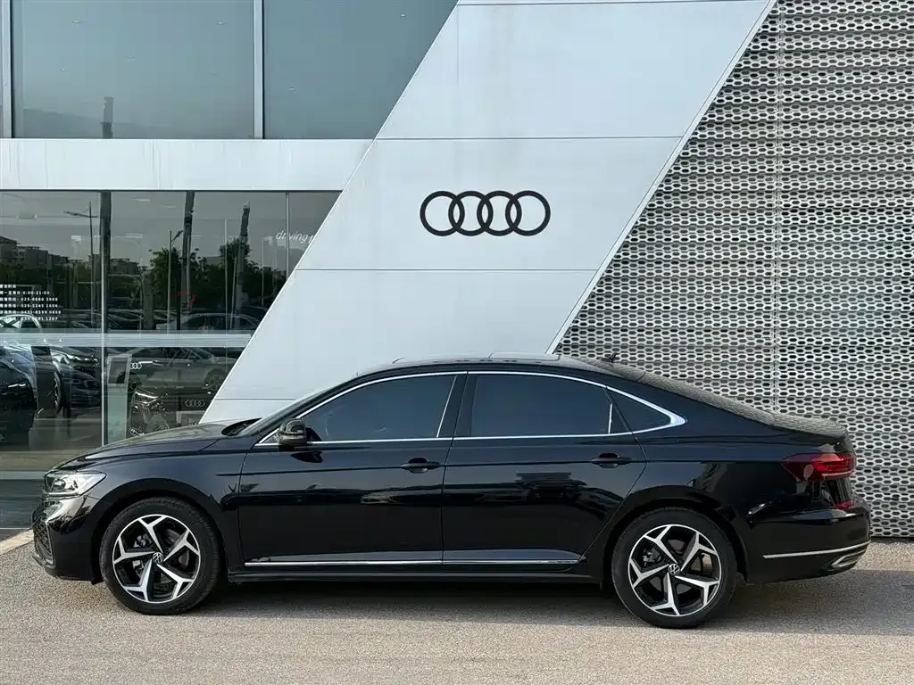 Volkswagen Passat 2022 из CN, фото 4