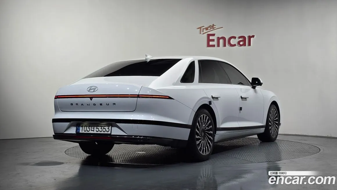 Hyundai Grandeur 2023 из KR, фото 3