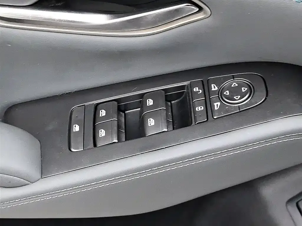 BYD Qin L — фото 10