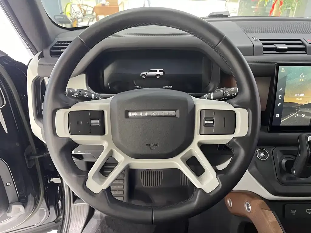 Land Rover Defender — фото 10