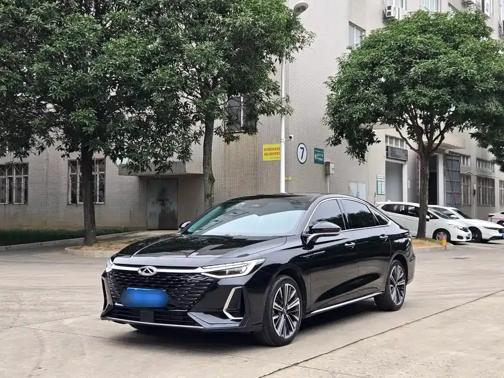 Chery Arrizo 8