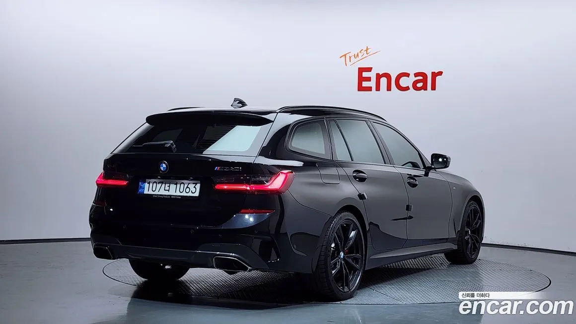 BMW 3-Series 2021 из KR, фото 3