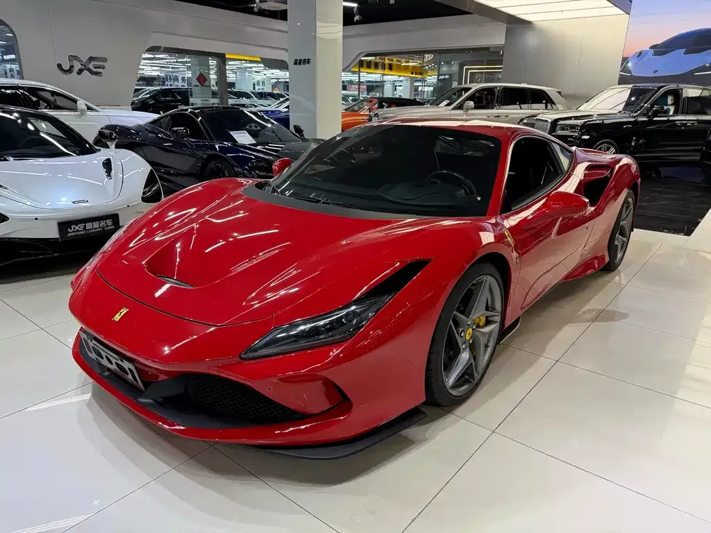 Ferrari F8 — фото 1