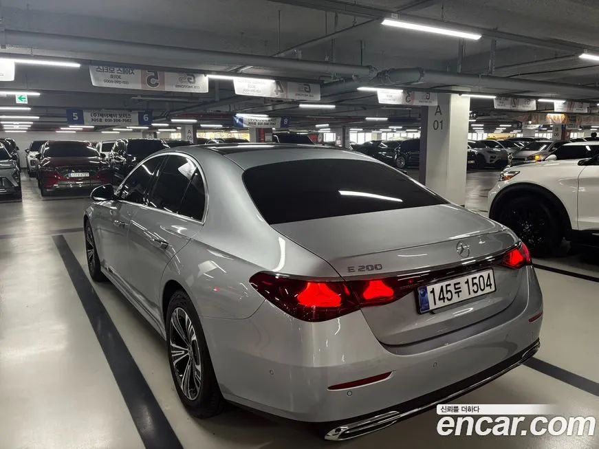Mercedes-Benz E-Class 2025 из KR, фото 9