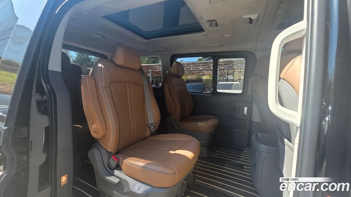 Hyundai Staria — фото 3