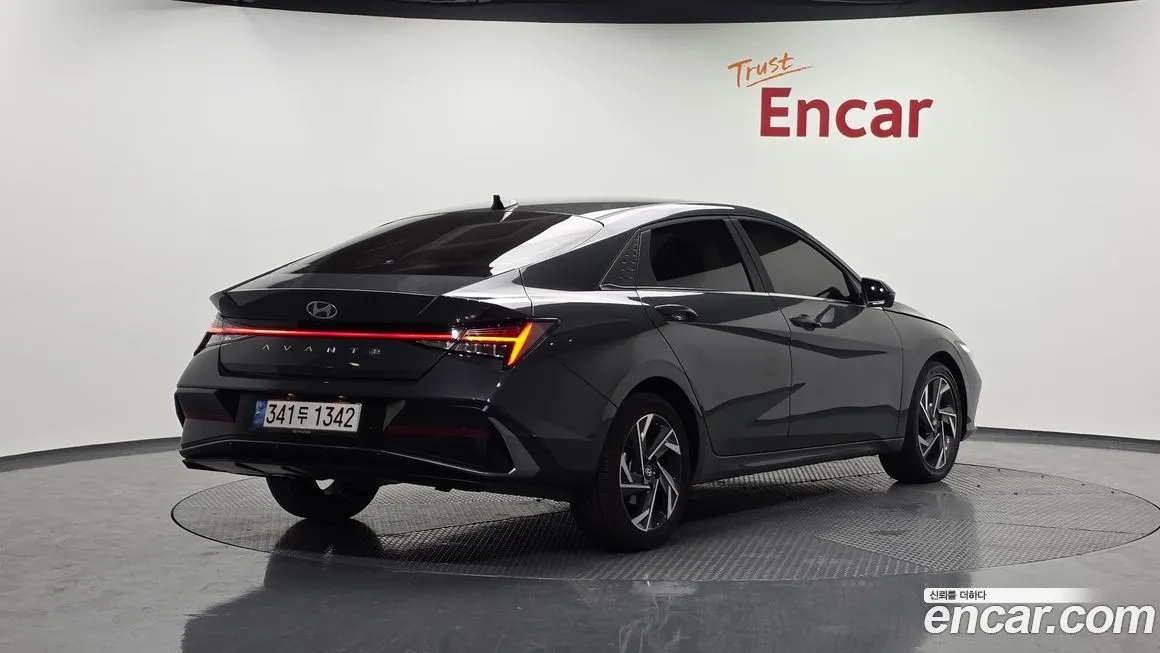 Hyundai AVANTE — фото 4