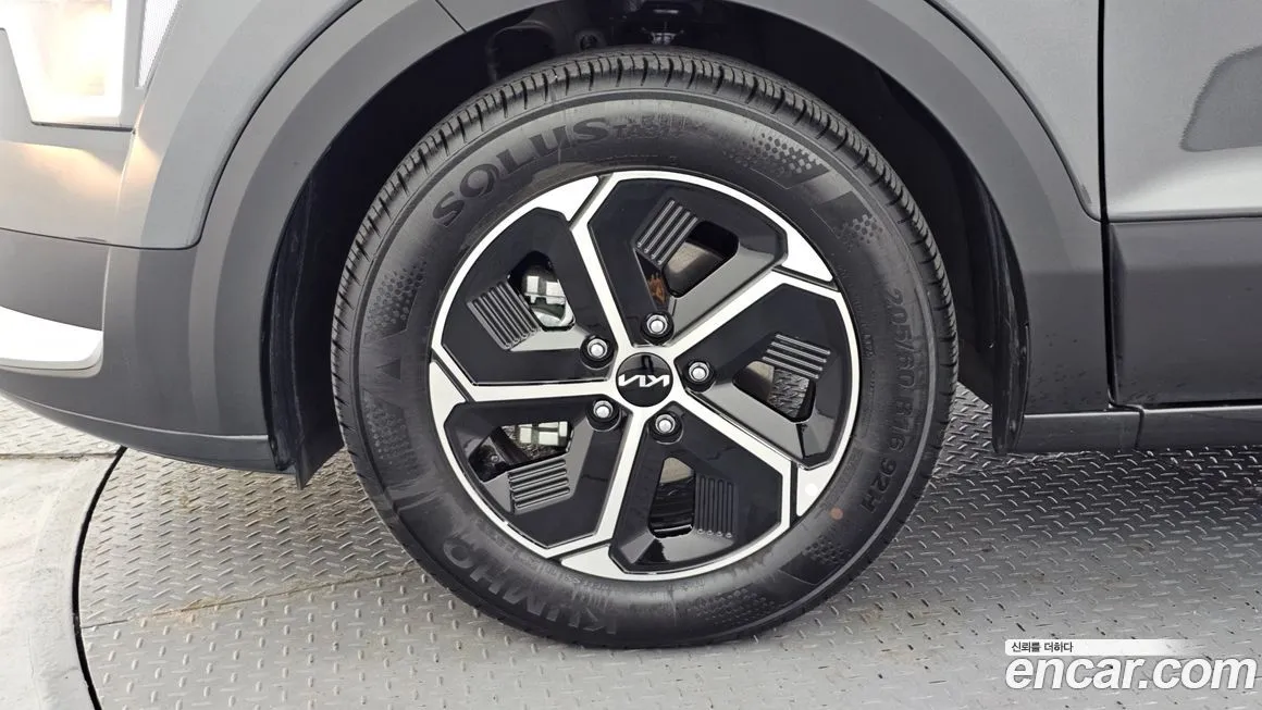 Kia Niro — фото 10