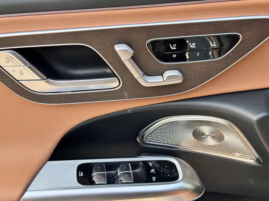 Mercedes-Benz E-Class 2024 из CN, фото 4