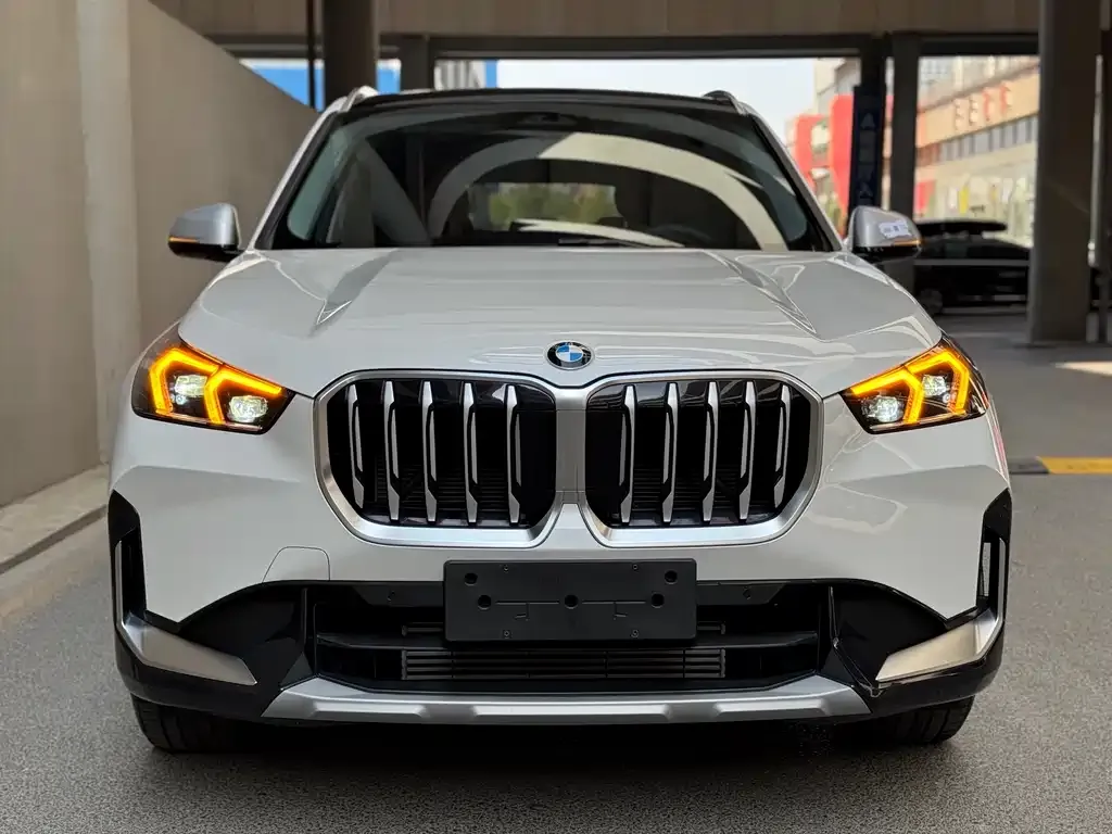BMW X1 — фото 2