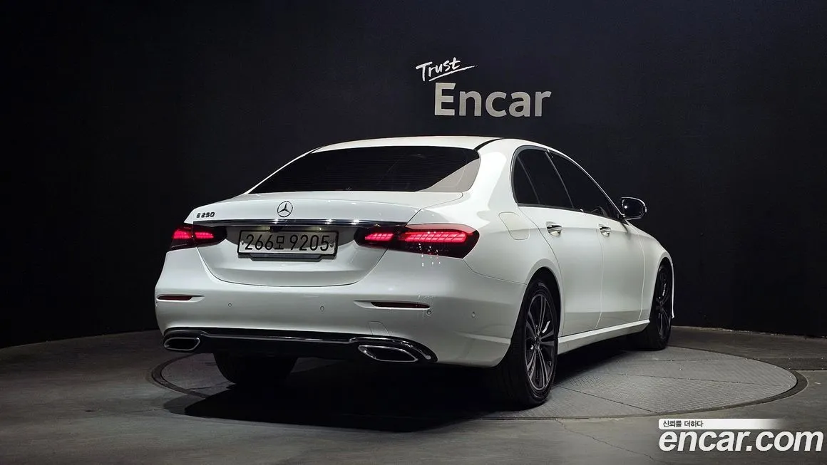 Mercedes-Benz E-Class 2021 из KR, фото 3