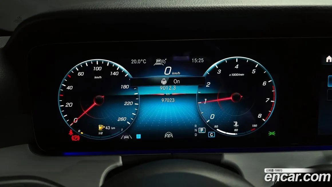 Mercedes-Benz E-Class 2021 из KR, фото 2
