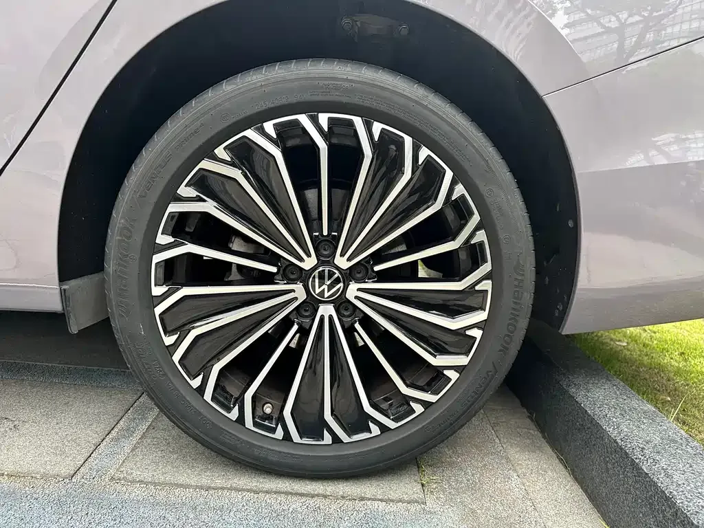 Volkswagen Passat — фото 7