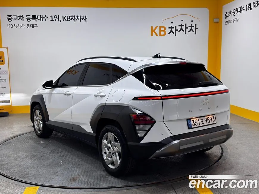 Hyundai Kona — фото 10