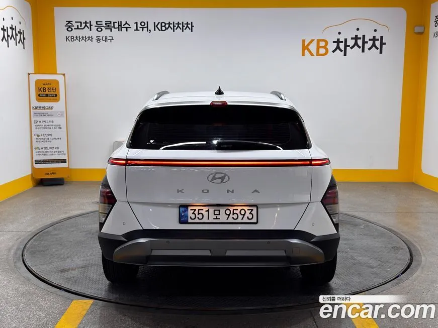 Hyundai Kona — фото 2