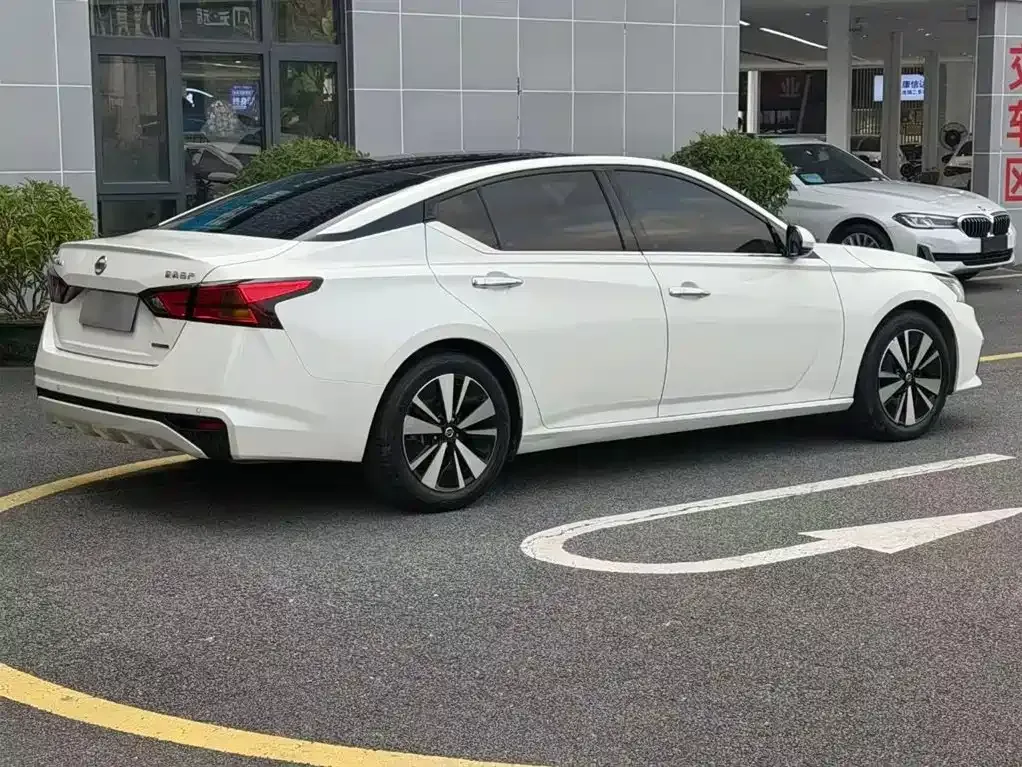 Nissan Teana — фото 3