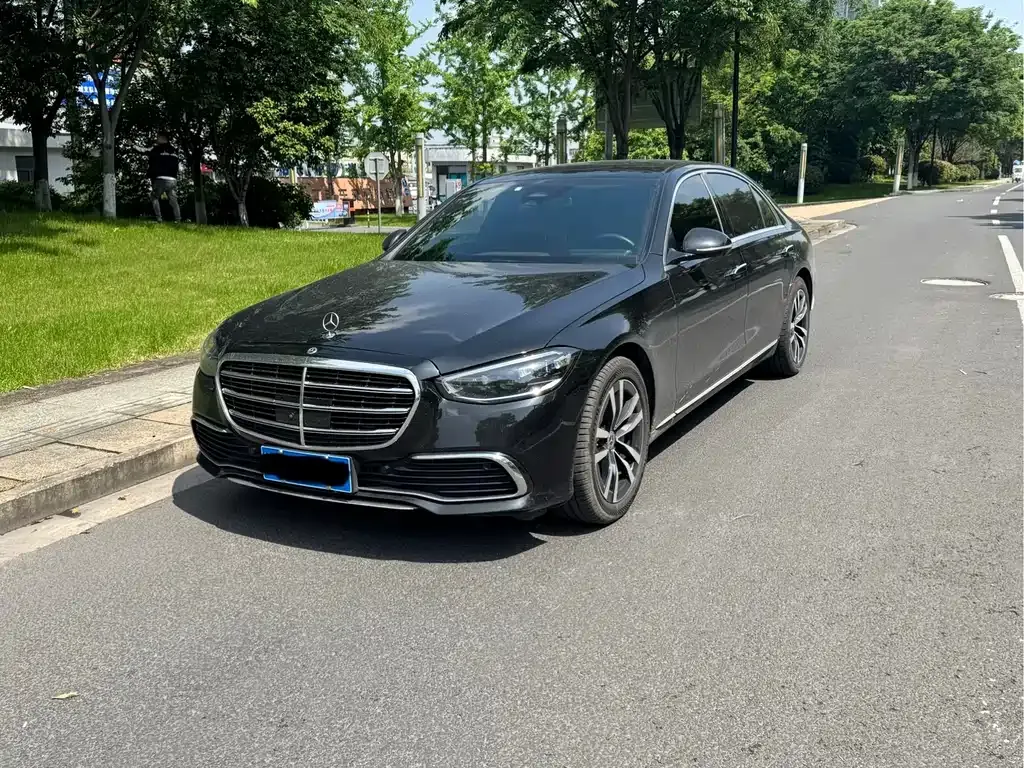 Mercedes-Benz S-Class — фото 1