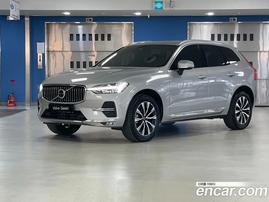 Volvo XC60 — фото 1