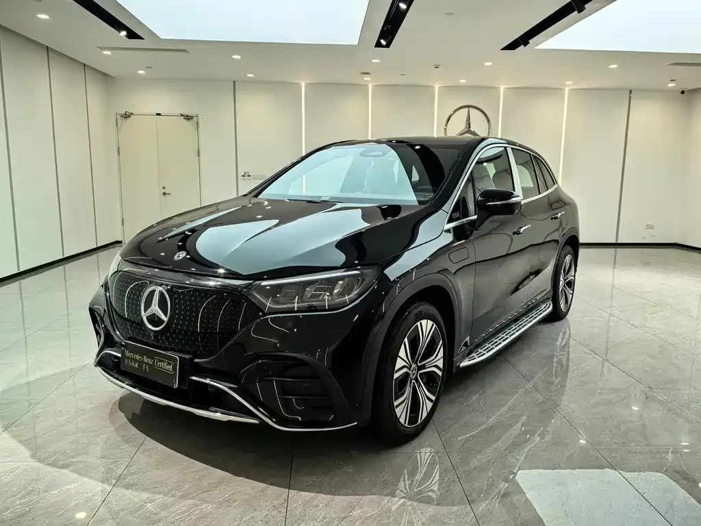 Mercedes-Benz EQE SUV — фото 1