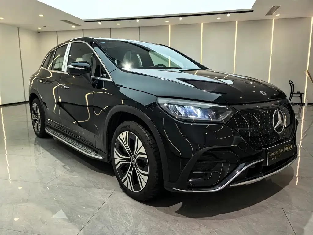 Mercedes-Benz EQE SUV — фото 9