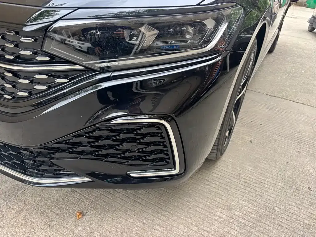 Volkswagen Passat — фото 6