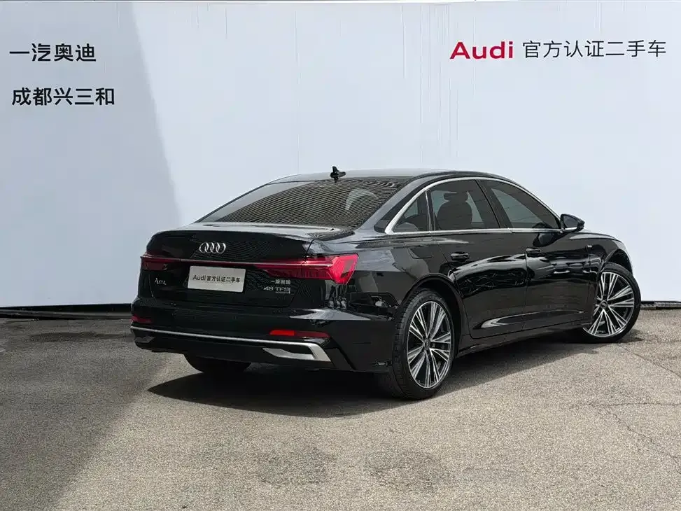 Audi A6L — фото 10