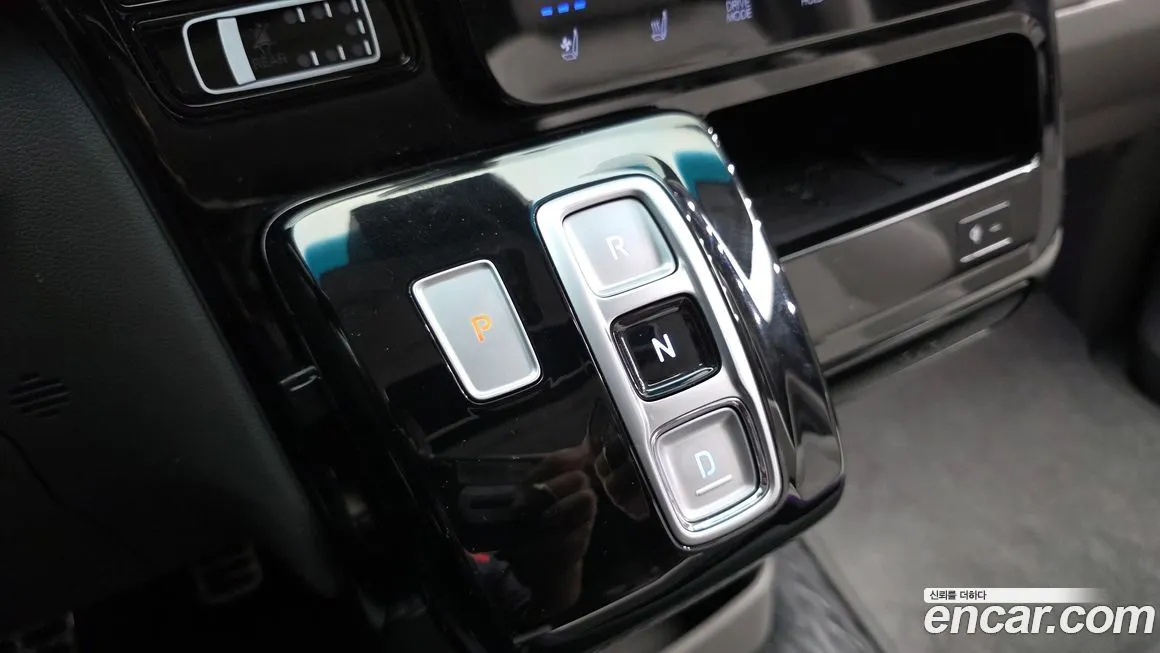 Hyundai Staria 2025 из KR, фото 6