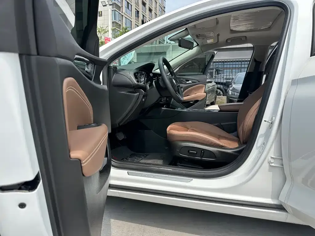 Buick Regal — фото 2
