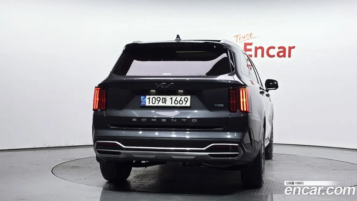 Kia Sorento — фото 4