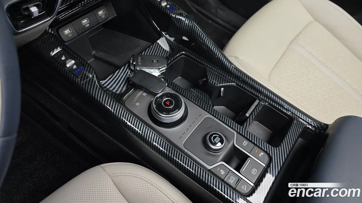 Kia Sorento — фото 10