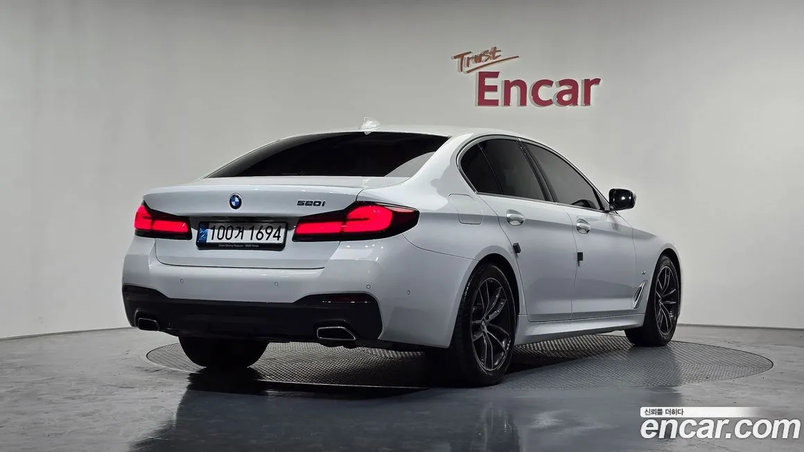 BMW 5-Series 2022 из KR, фото 4