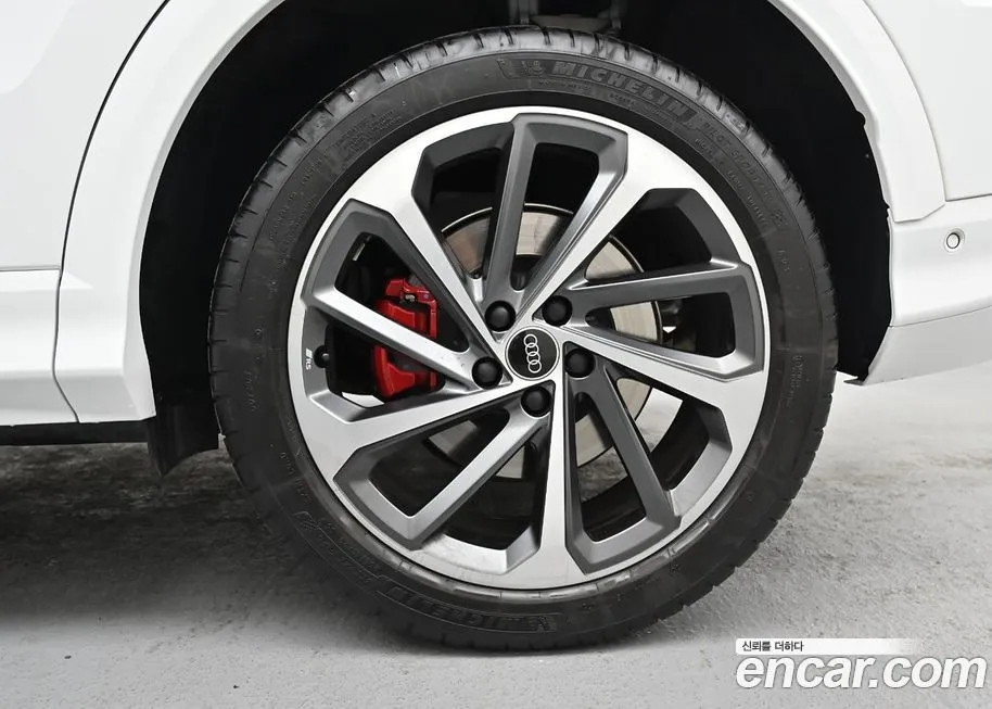 Audi Q5 2025 из KR, фото 6