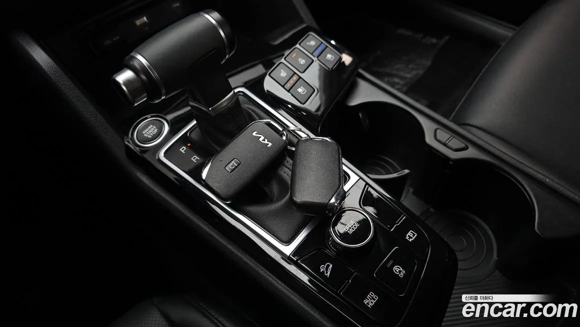 Kia Sportage — фото 10